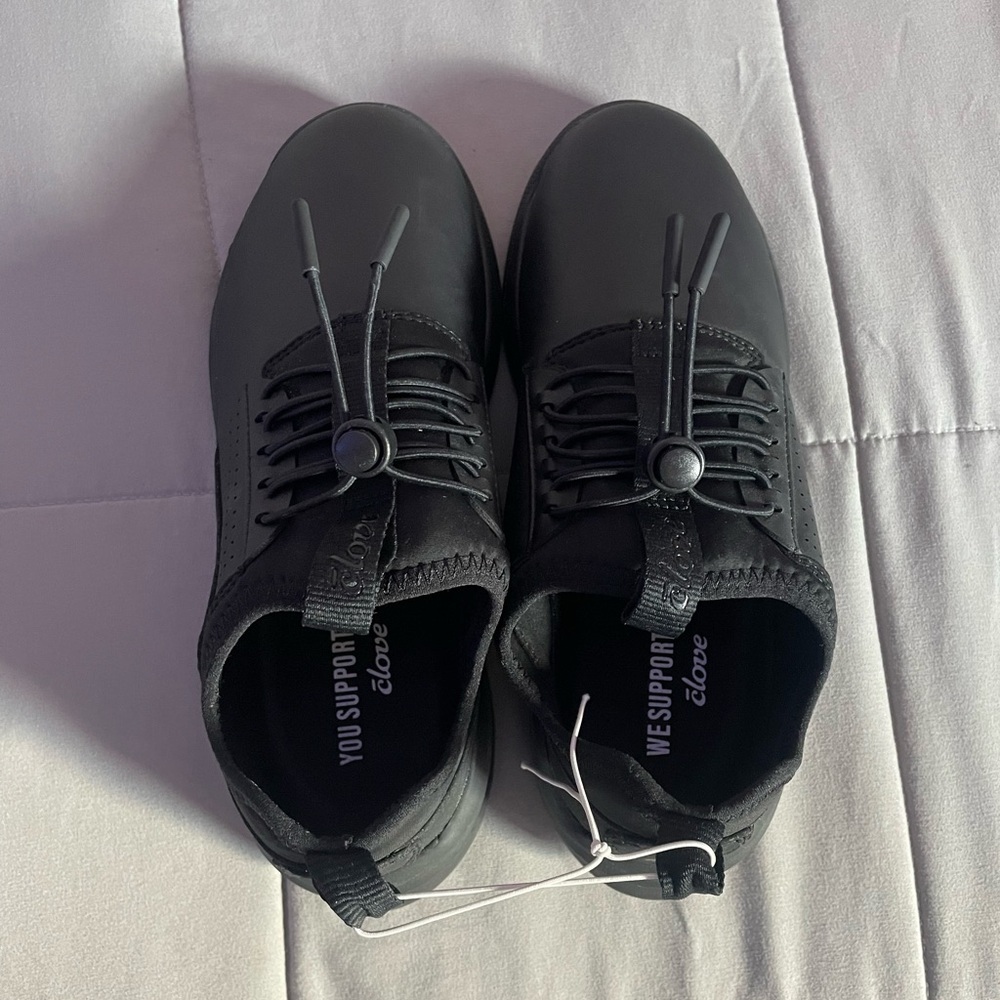 NEW | Clove Nursing Shoes | Clove Women’s Classic Shoe | All Black Nursing Shoe - Picture 12 of 16